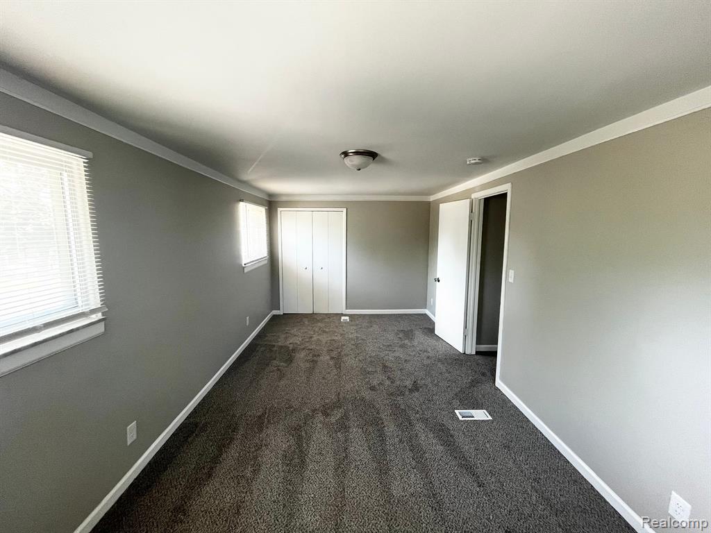 8183 Helen Street Center Line, MI 48015 - Photo 18 of 26 Gallery Image 18