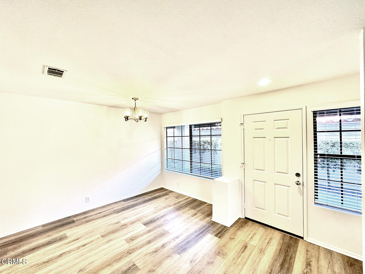2025 Majorca Drive Oxnard, CA 93035 - Photo 10 of 28 Dining Room - Photo 1