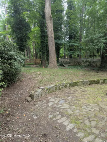 $2,150 | 23 South Circle Drive, Chapel Hill, NC 27516