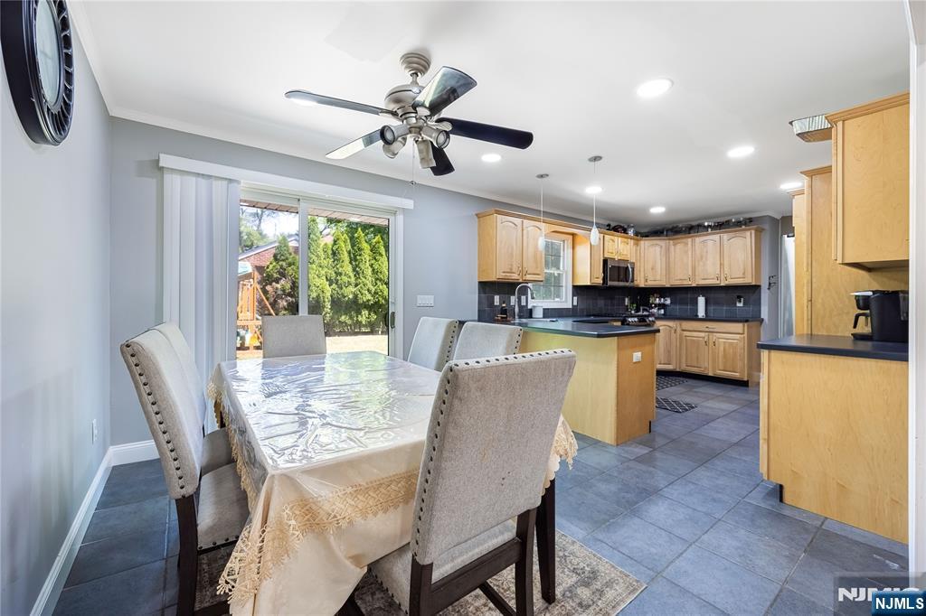 361 Walthery Avenue Ridgewood, NJ 07450 - Photo 9 of 28