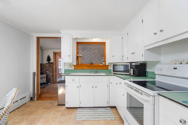 $2,300 | 468 Union Avenue, Laconia, NH 03246