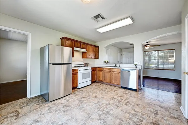 $1,750 | 11724 Gemmer Street, Del Valle, TX 78617