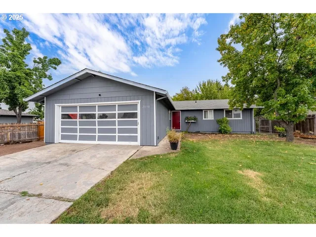 $325,000 | 2098 Delta Waters Road, Medford, OR 97504