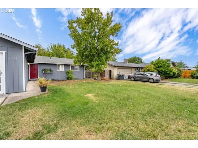 $325,000 | 2098 Delta Waters Road, Medford, OR 97504