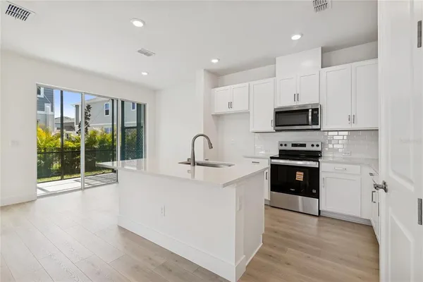 $359,990 | 10724 Oak Bnd Drive, Parrish, FL 34219