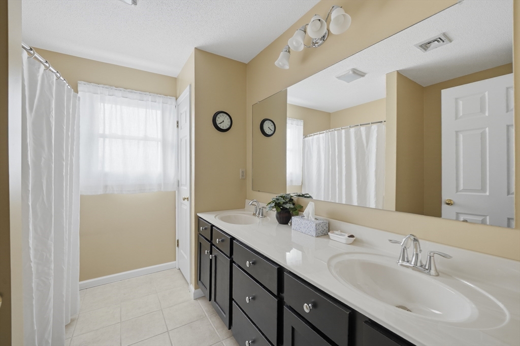 200 Lambert Terrace, Unit 30 Chicopee, MA 01020 - Photo 6 of 15