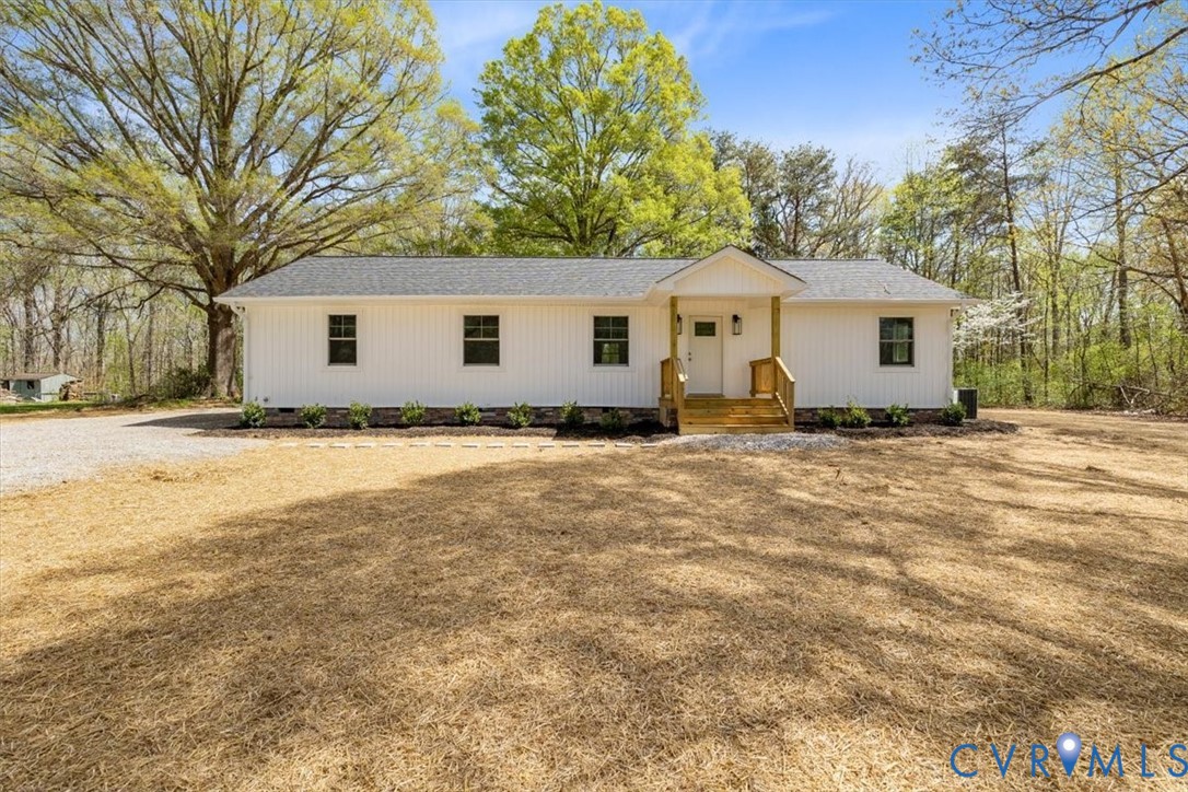 1871 Maidens Road Maidens, VA 23102 - Photo 3 of 31