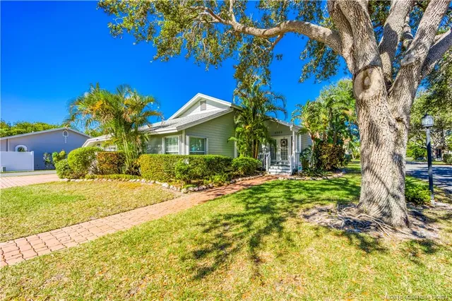 $685,000 | 4060 Northeast Breakwater Drive, Jensen Beach, FL 34957