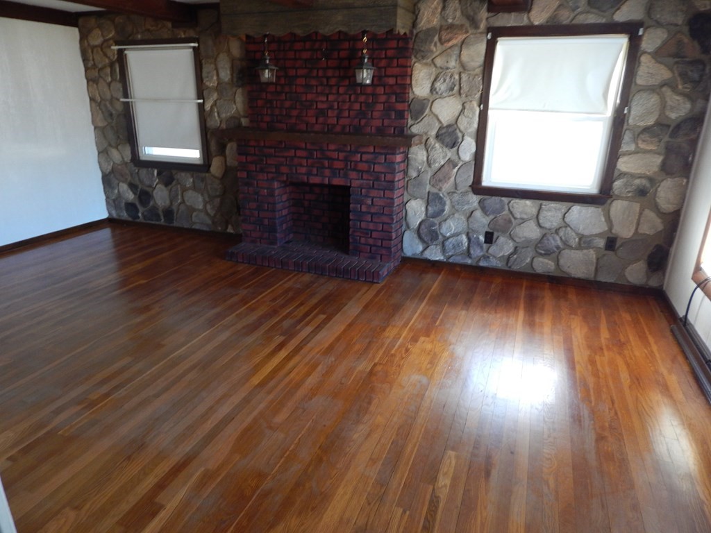 75 Clydesdale Lane Springfield, MA 01129 - Photo 2 of 14 Gallery Image 2