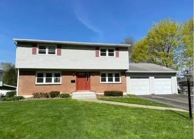 $359,000 | 1009 Beechwood Lane, Vestal, NY 13850