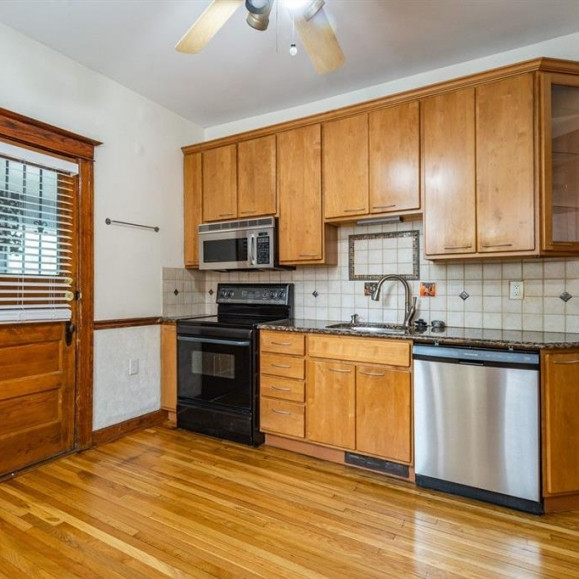 4730 Commonwealth Street, Unit : 2 Detroit, MI 48208 - Photo 2 of 19