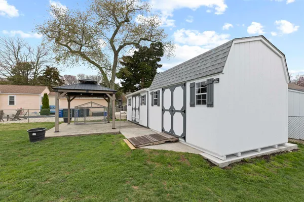 $362,000 | 105 South 8th Street, Del Haven, NJ 08251