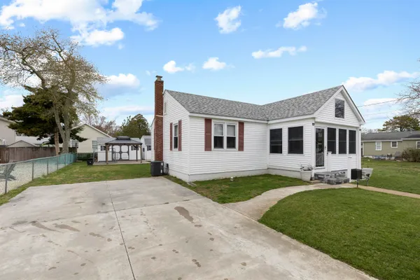 $362,000 | 105 South 8th Street, Del Haven, NJ 08251