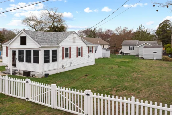 $362,000 | 105 South 8th Street, Del Haven, NJ 08251