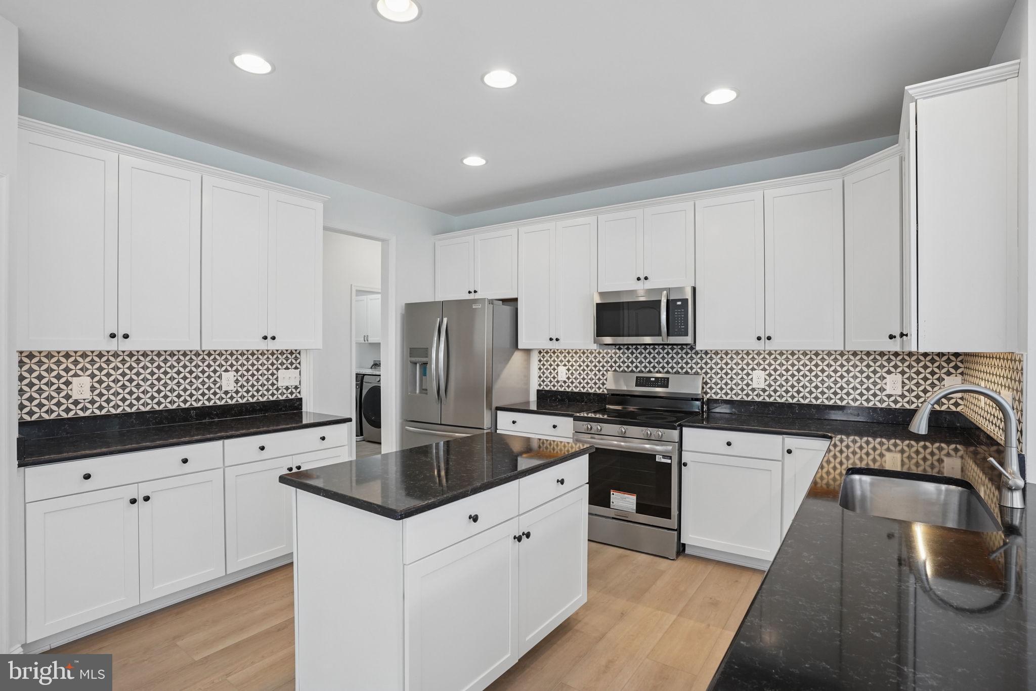 36808 Grove Estate Road Lewes, DE 19958 - Photo 13 of 47 Gourmet Kitchen.