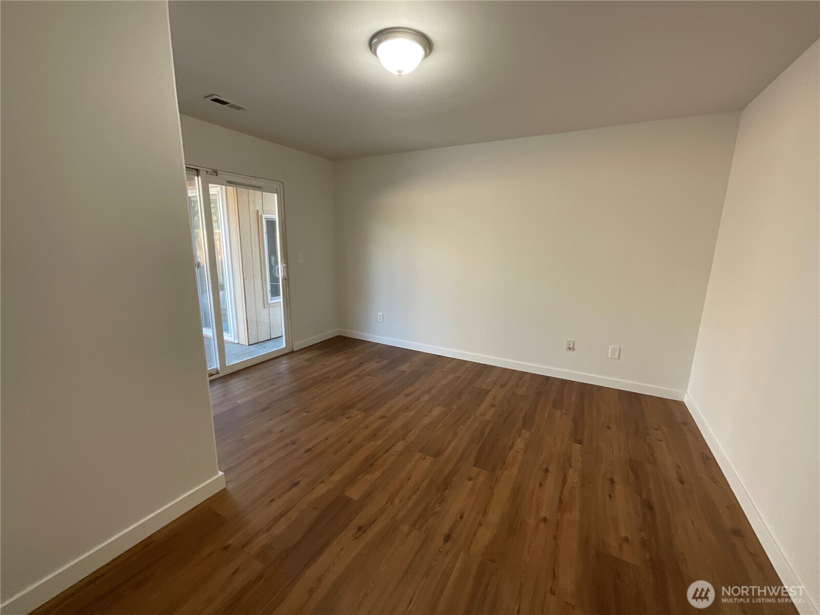 103 73rd Street Southwest Everett, WA 98203 - Photo 11 of 32