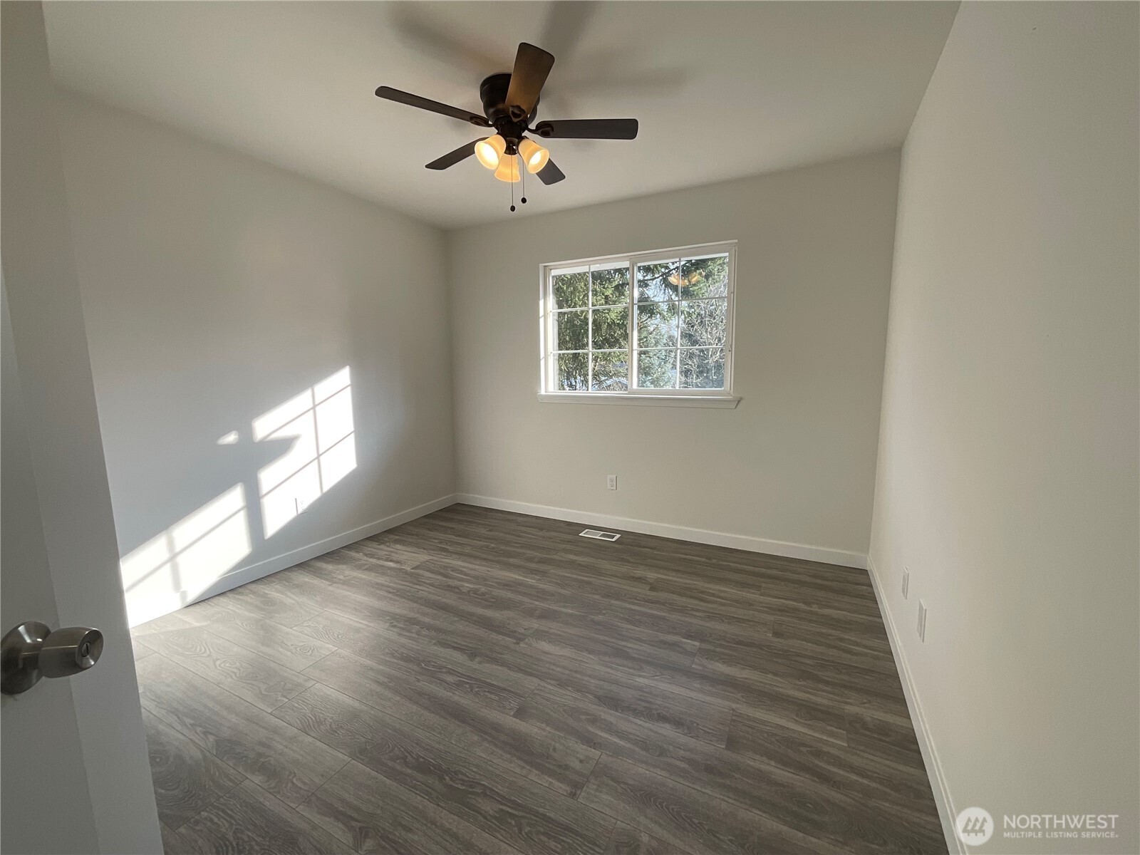 103 73rd Street Southwest Everett, WA 98203 - Photo 15 of 32