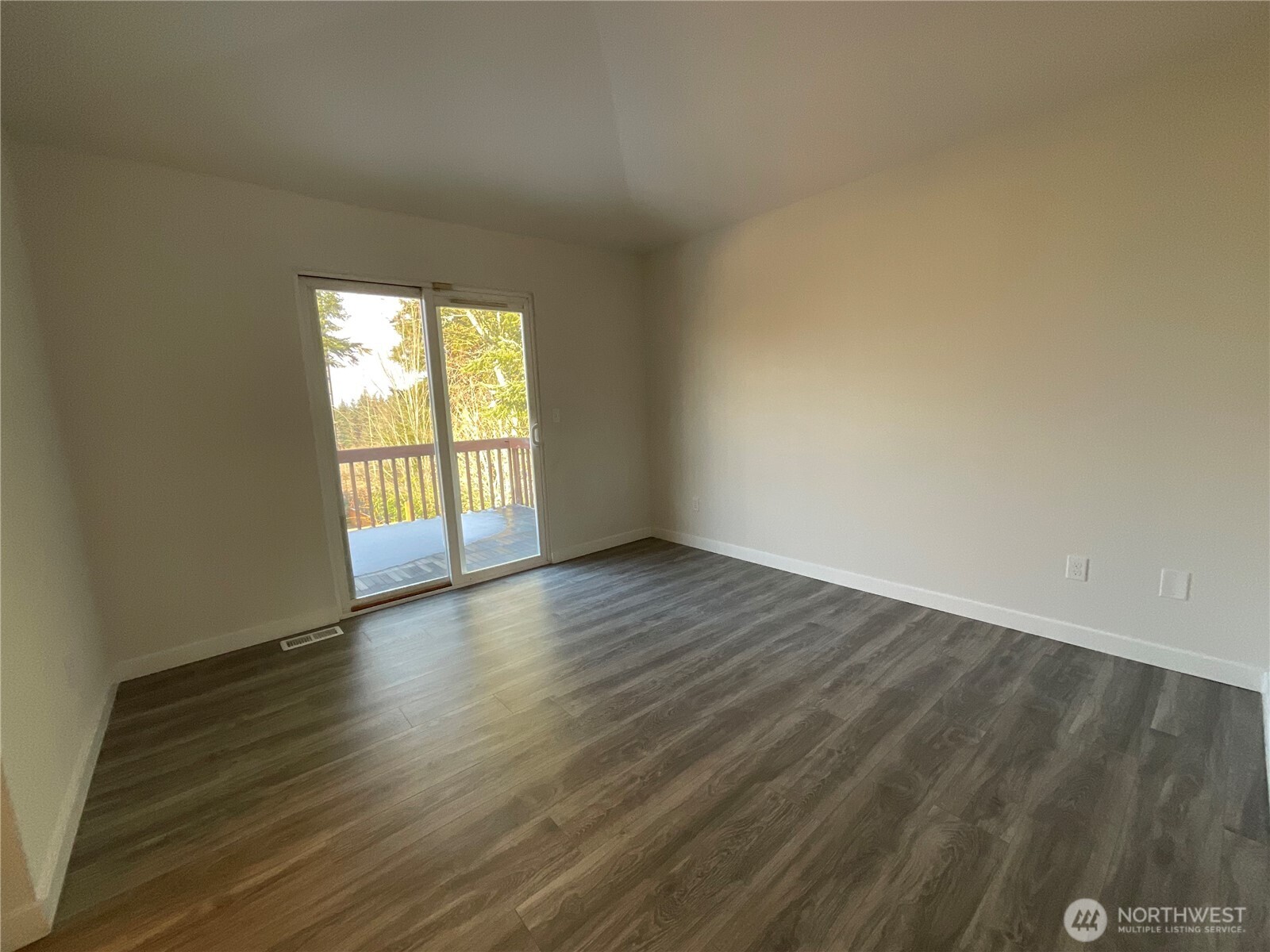 103 73rd Street Southwest Everett, WA 98203 - Photo 16 of 32