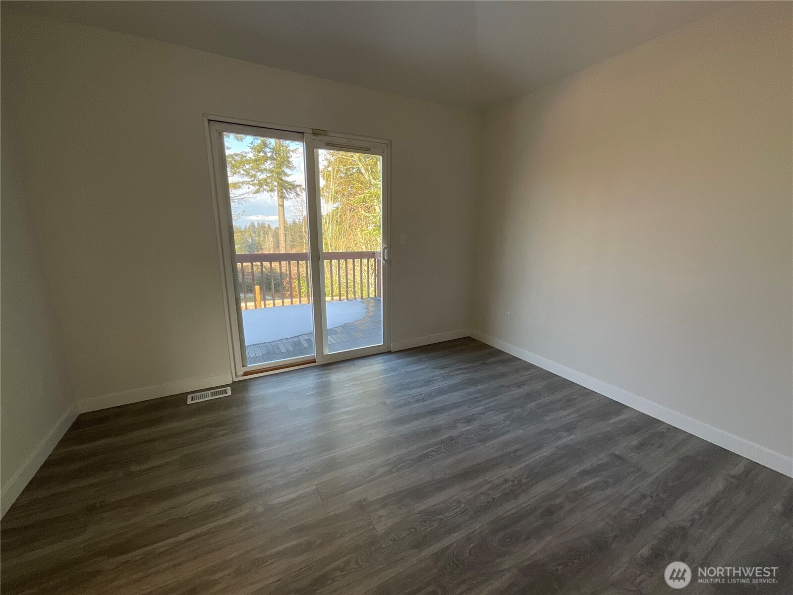 103 73rd Street Southwest Everett, WA 98203 - Photo 18 of 32