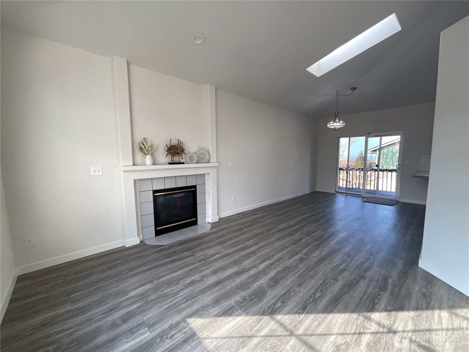 103 73rd Street Southwest Everett, WA 98203 - Photo 5 of 32