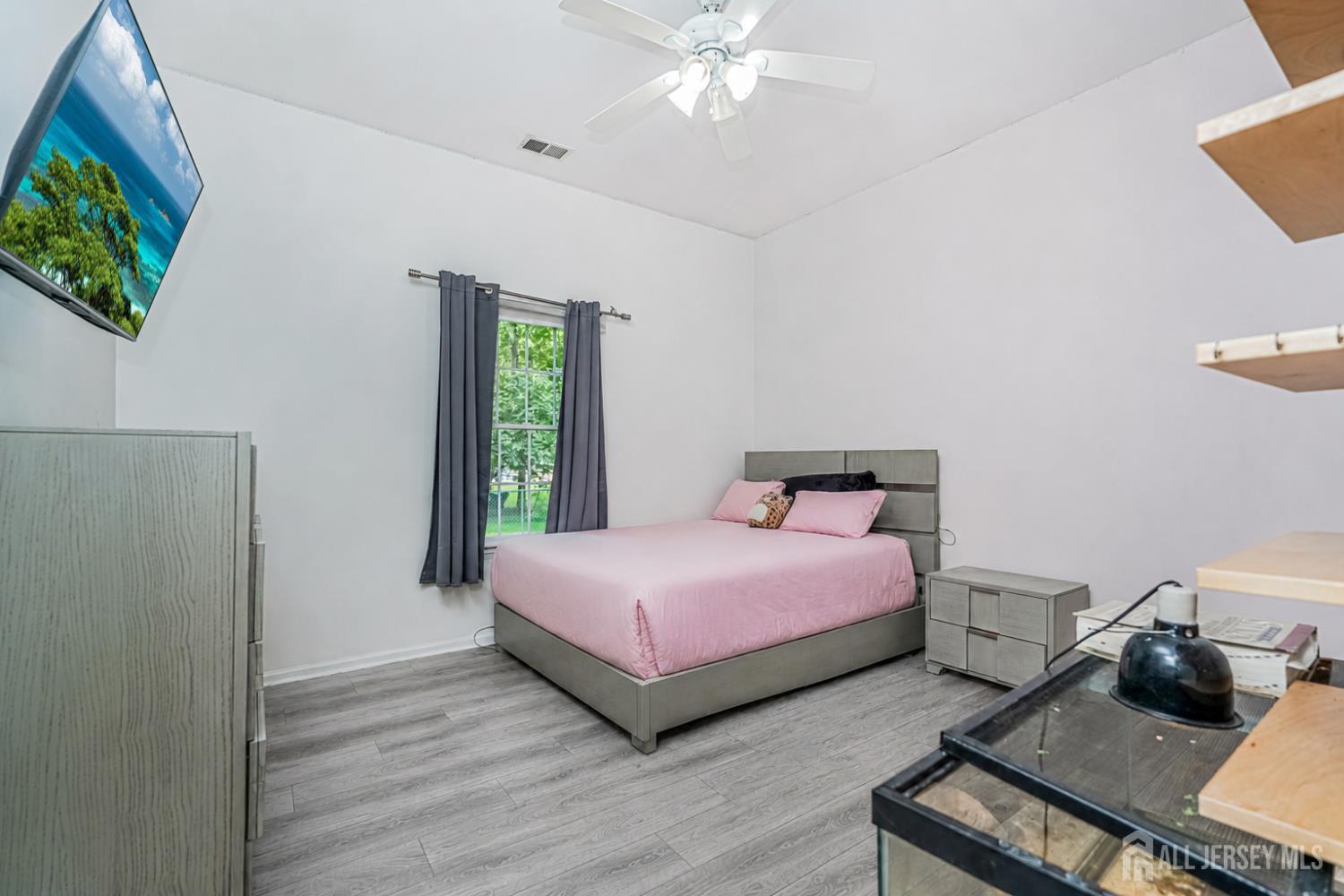 93 Sand Hills Road Kendall Park, NJ 08824 - Photo 21 of 31