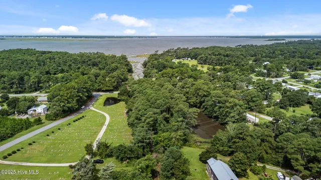 $100,000 | 806 Highway 101, Beaufort, NC 28516