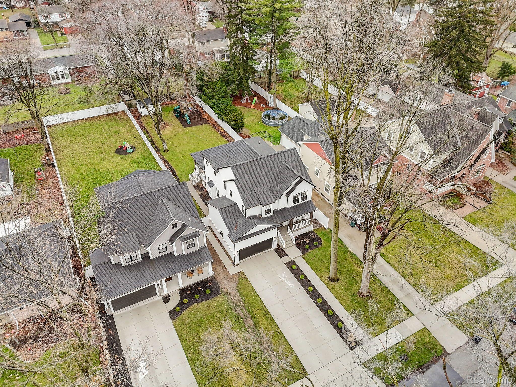 306 Woodside Road Royal Oak, MI 48073 - Photo 3 of 15 Gallery Image 3