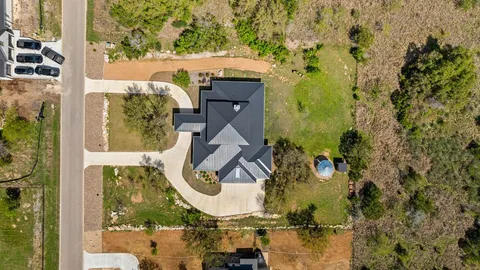 $999,000 | 405 Spicewood Trails Drive, Spicewood, TX 78669