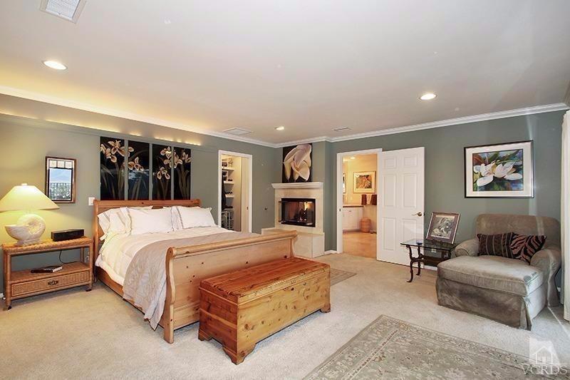 520 San Clemente Way Camarillo, CA 93010 - Photo 16 of 49 a bed room with a bed and furniture