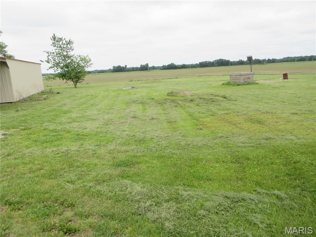 7080 Bee Branch Road Iuka, IL 62849 - Photo 35 of 40