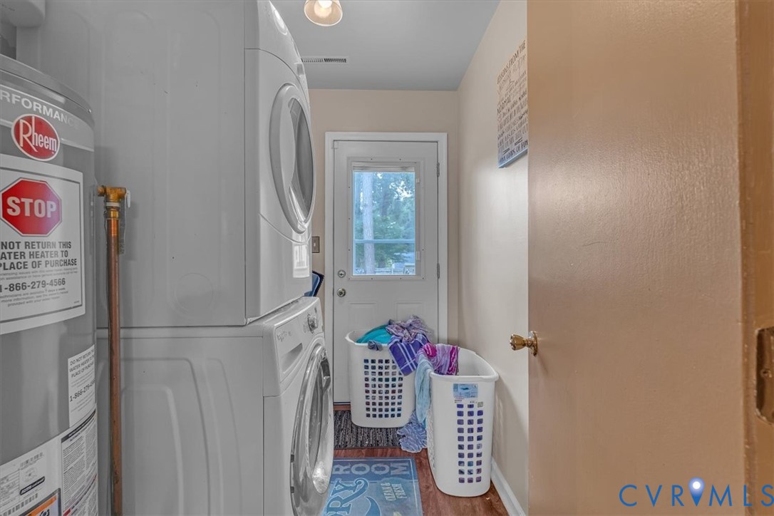 406 Windmere Drive Colonial Heights, VA 23834 - Photo 18 of 29 a view of an entryway with wooden floor