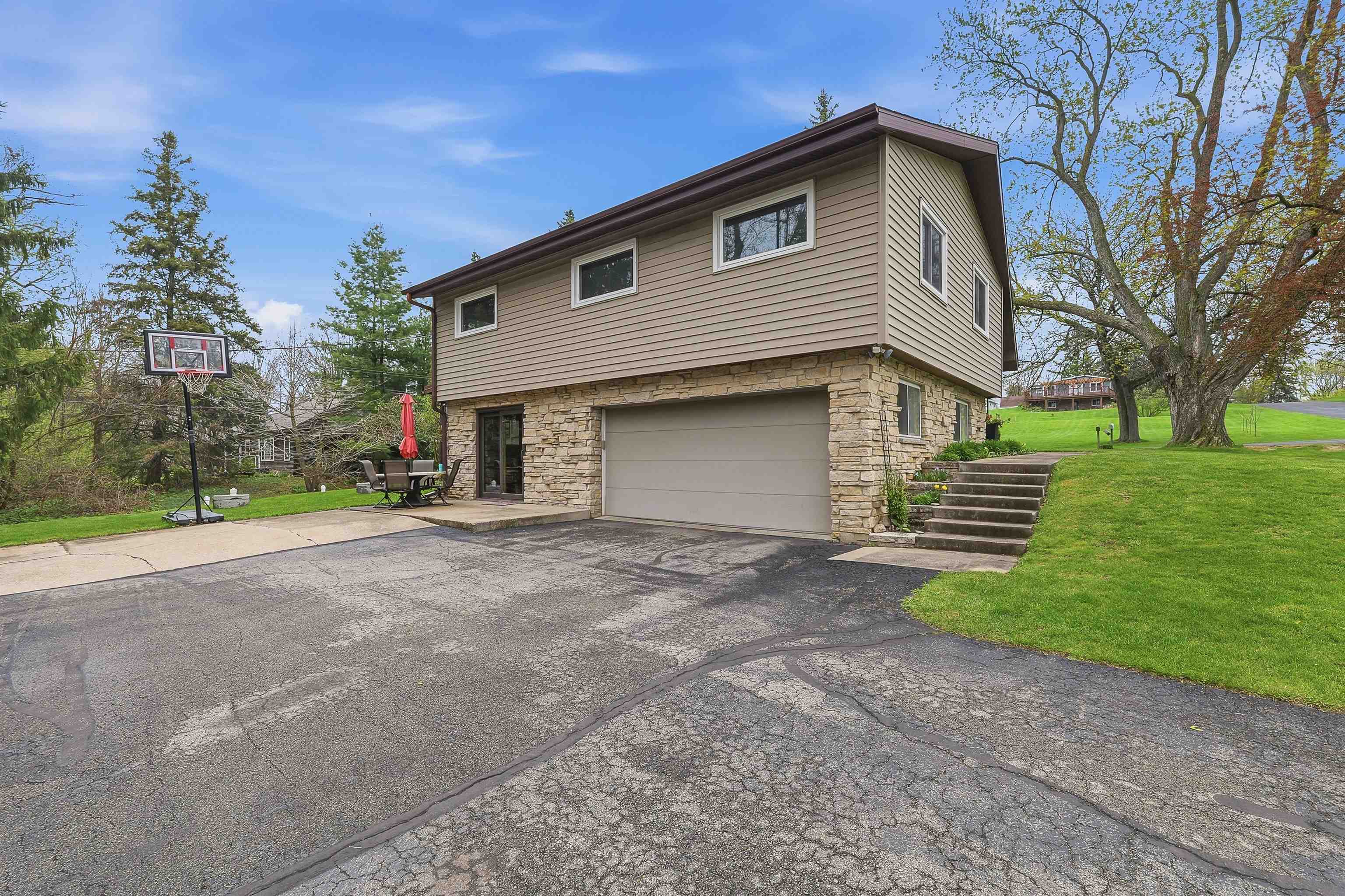 W13851 Skyline Circle Ripon, WI 54971 - Photo 27 of 32
