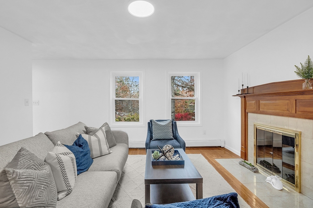 2 Vera Road Middleton, MA 01949 - Photo 4 of 26