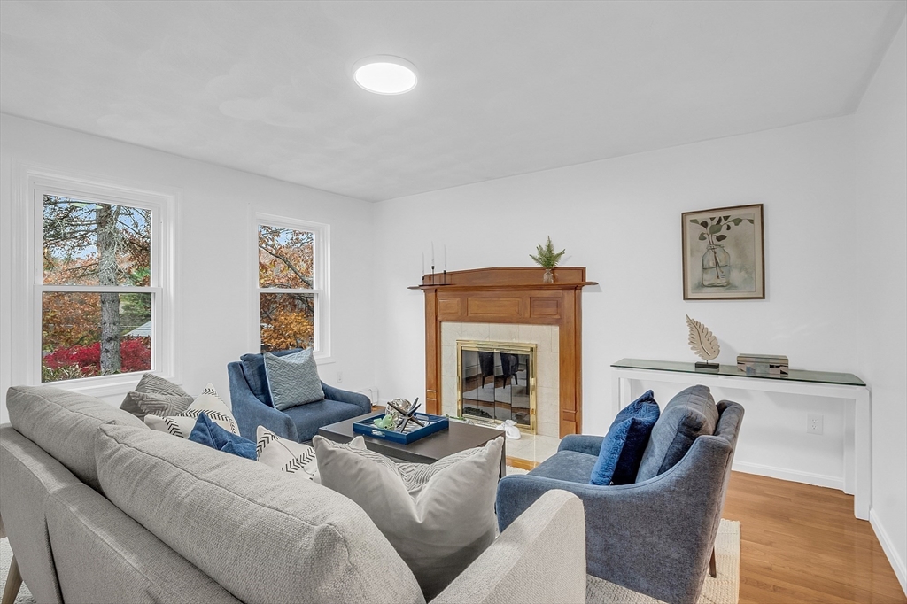 2 Vera Road Middleton, MA 01949 - Photo 5 of 26