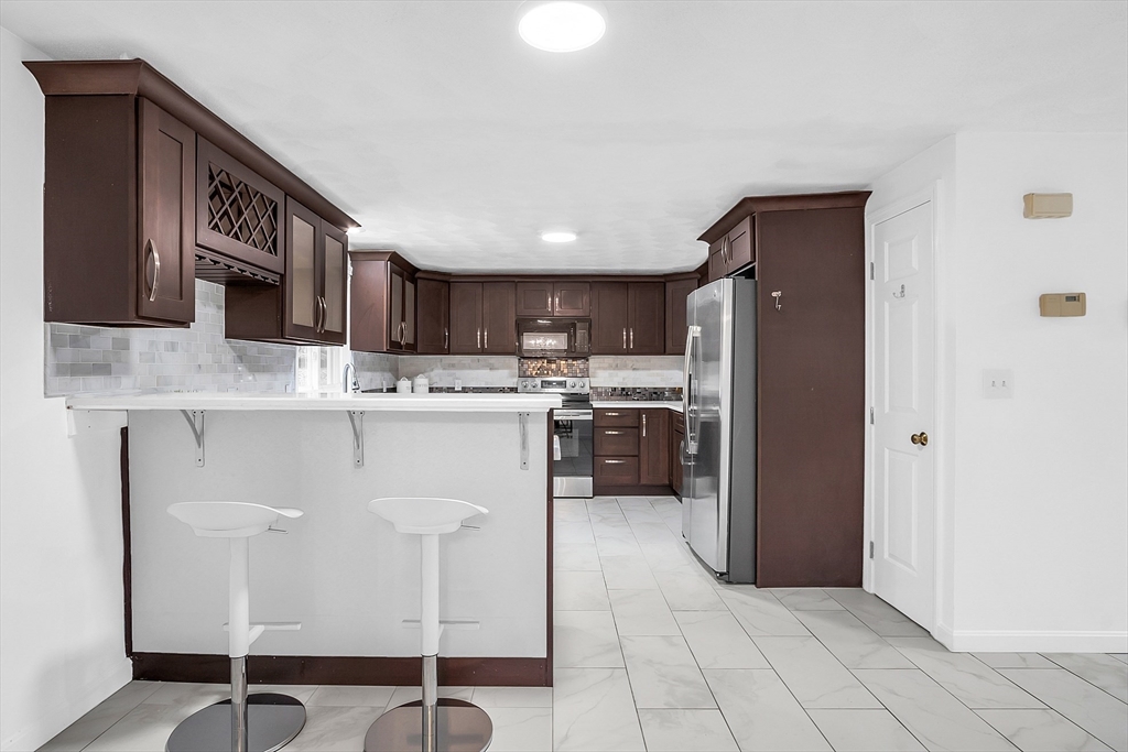 2 Vera Road Middleton, MA 01949 - Photo 10 of 26