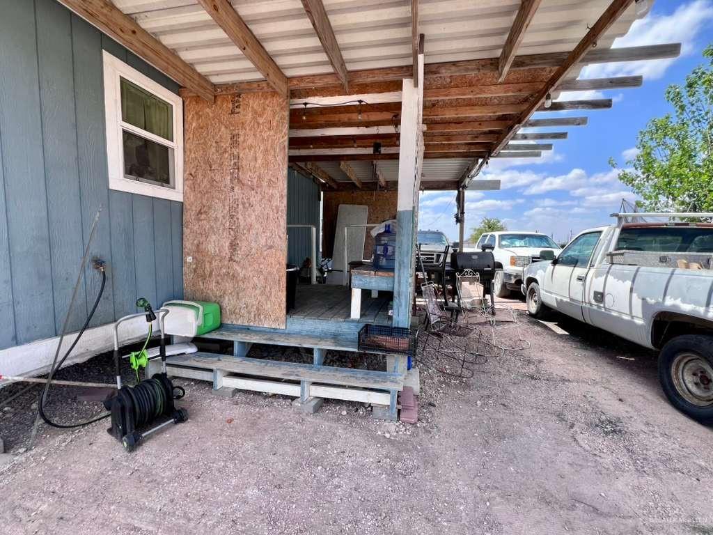 38416 El Quelite Road Penitas, TX 78576 - Photo 17 of 20 a room with furniture