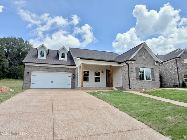 $411,900 | 1198 Creekside Lane, Hernando, MS 38632