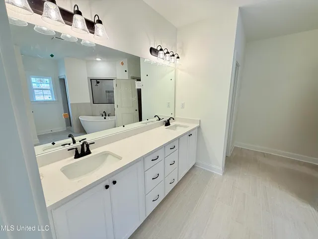 $411,900 | 1198 Creekside Lane, Hernando, MS 38632