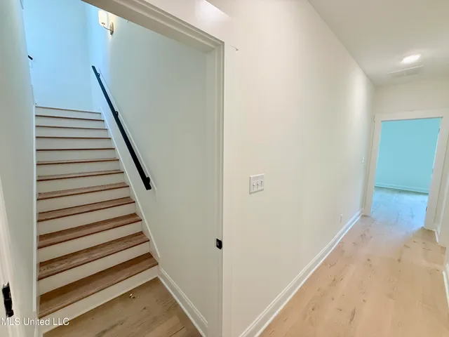 $411,900 | 1198 Creekside Lane, Hernando, MS 38632