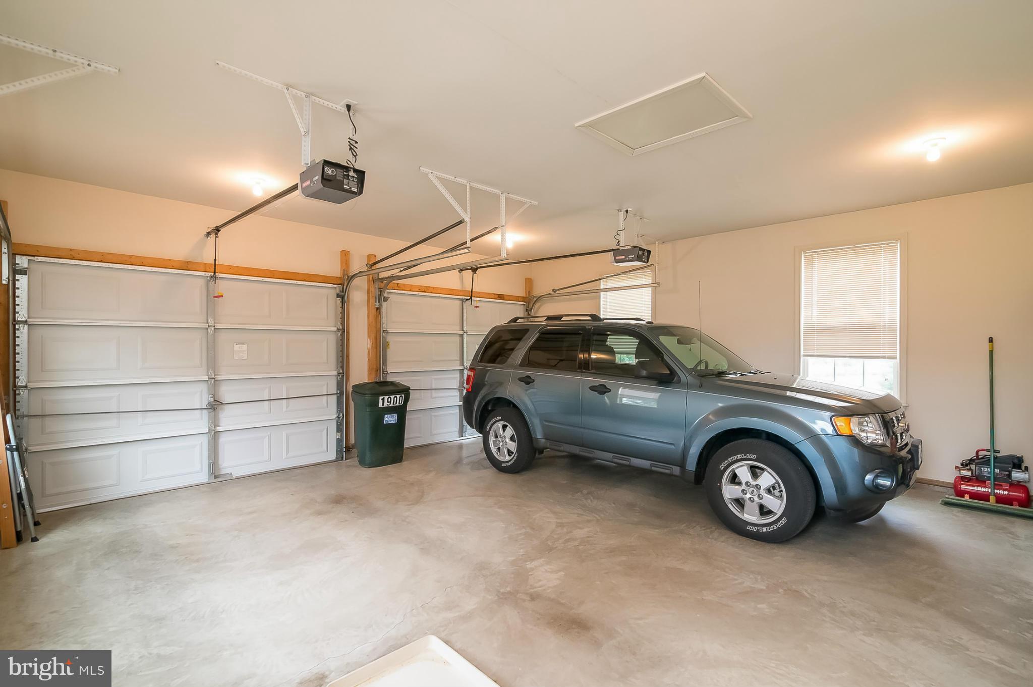 1900 Hoover Mill Road Manchester, MD 21102 - Photo 25 of 30 Garage