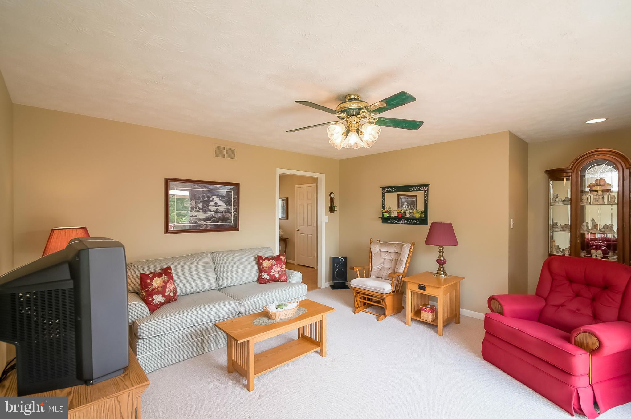 1900 Hoover Mill Road Manchester, MD 21102 - Photo 10 of 30 Family Room, View 1