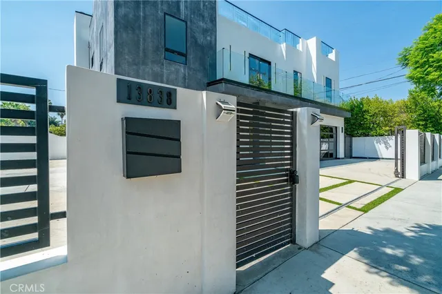 $11,900 | 13838 Milbank Street, Sherman Oaks, CA 91423