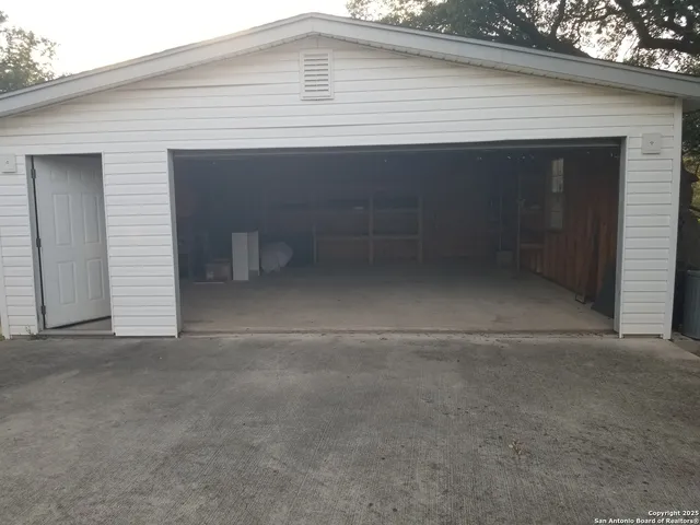 $350,000 | 182 Laurel Ridge Drive, Lakehills, TX 78063