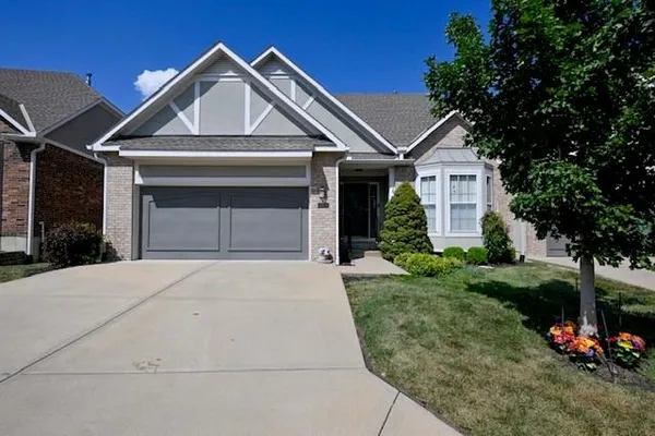 $515,000 | 6406 West 134th Terrace, Overland Park, KS 66209
