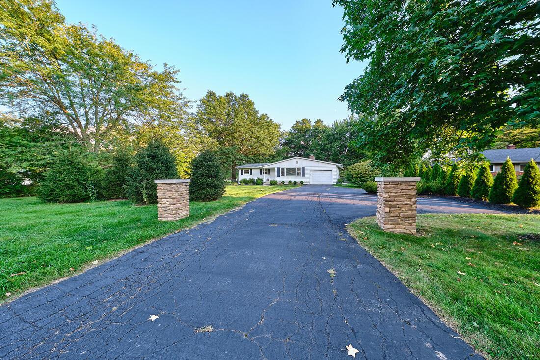 4682 East Johnstown Road Gahanna, OH 43230 - Photo 2 of 39