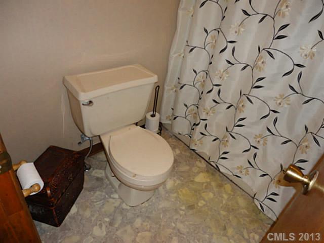 110 Abernathy Road Stanley, NC 28164 - Photo 12 of 16 Gallery Image 12