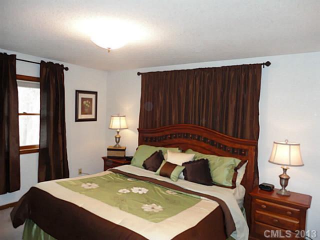 110 Abernathy Road Stanley, NC 28164 - Photo 4 of 16 Gallery Image 4