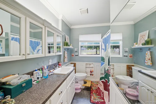 $1,700 | 126 Shadow Hill Drive, San Antonio, TX 78228