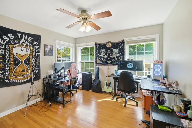 $1,700 | 126 Shadow Hill Drive, San Antonio, TX 78228