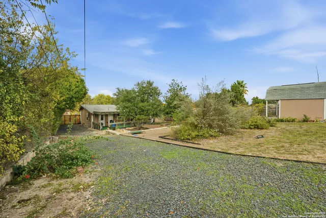 $1,700 | 126 Shadow Hill Drive, San Antonio, TX 78228